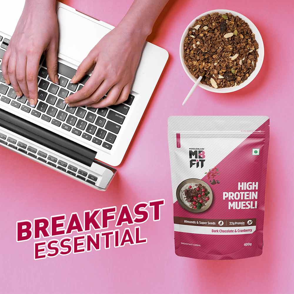 MuscleBlaze High Protein Muesli, 400 g, Dark Chocolate & Cranberry