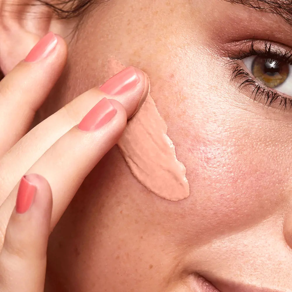 ORIFLAME  OnColour Peach Glow Perfector | Effortless Radiance for Natural, Glowing Skin-30ml