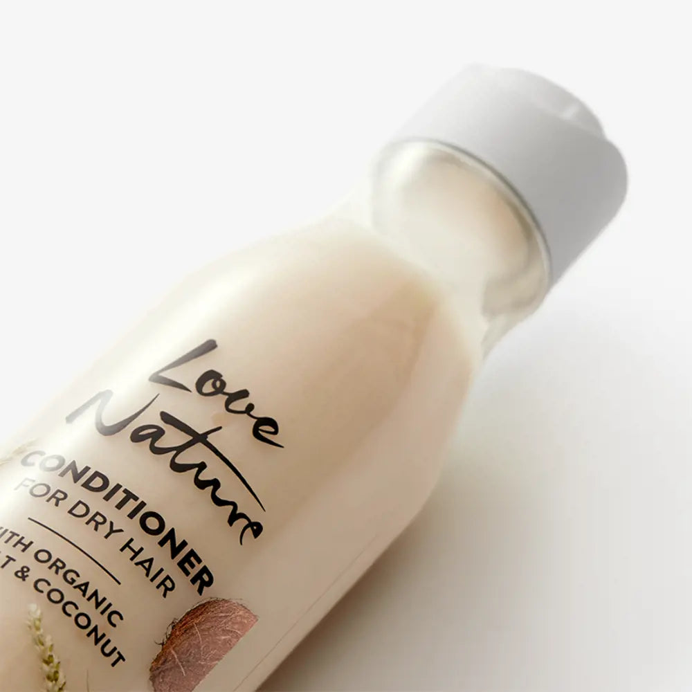 Oriflame Love Nature Conditioner for Dry Hair | Organic Wheat & Coconut for Deep Nourishment - 250 ML